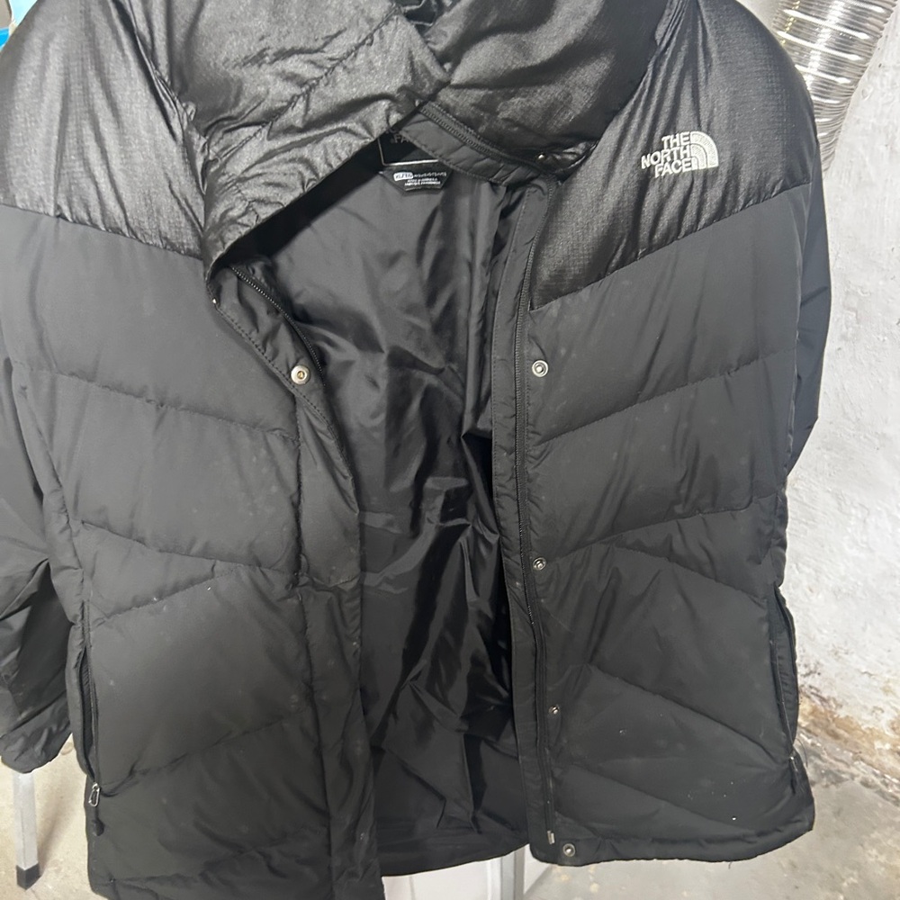 Women’s XL North Face Black Insulated Jacket with Logo Patch